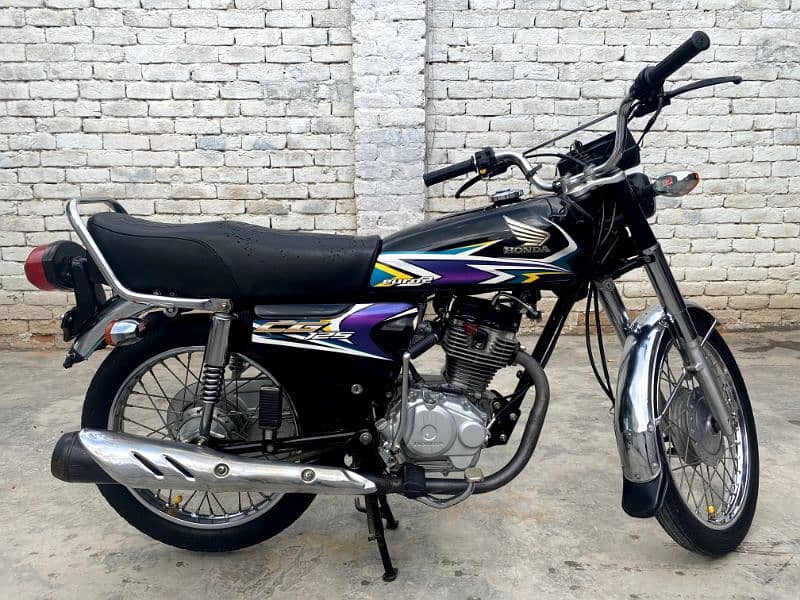 Honda CG-125 jenuine condition 1