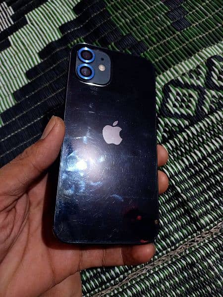 iPhone 12 3