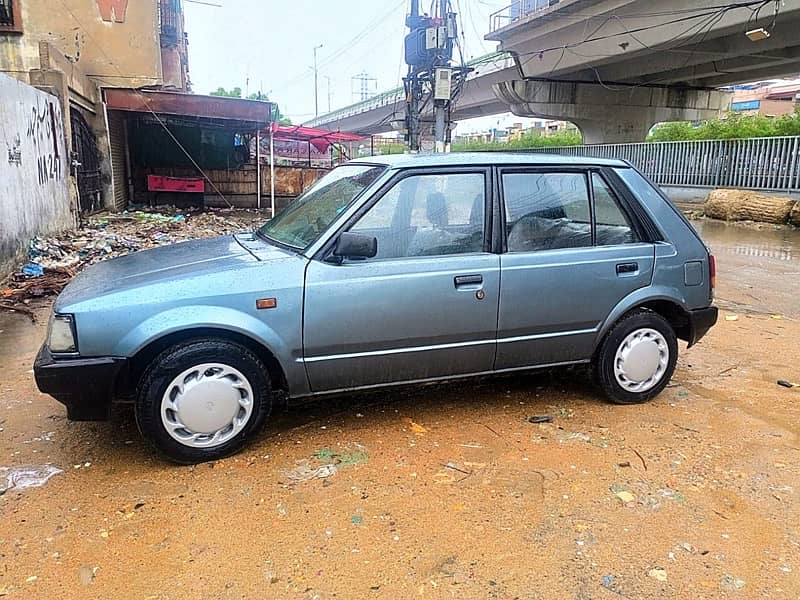 Daihatsu Charade 1999 1