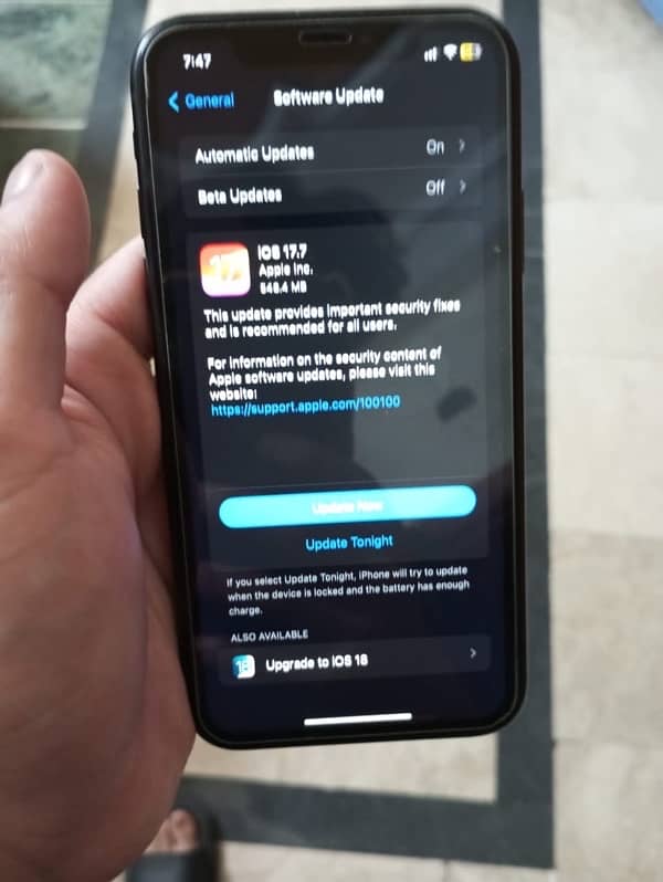 İPhone XR 64 GB NON-PTA Factory unlocked Good Condition 8