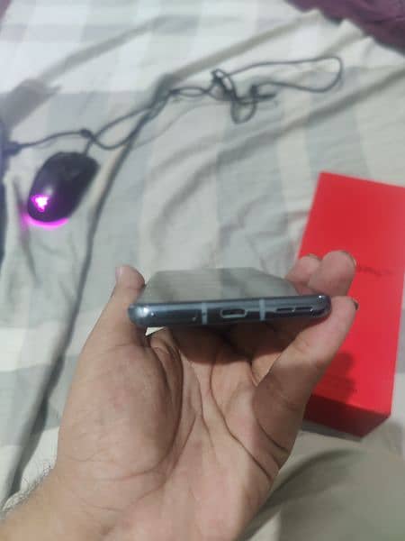 OnePlus 9 Pro 10/10+ condition 3