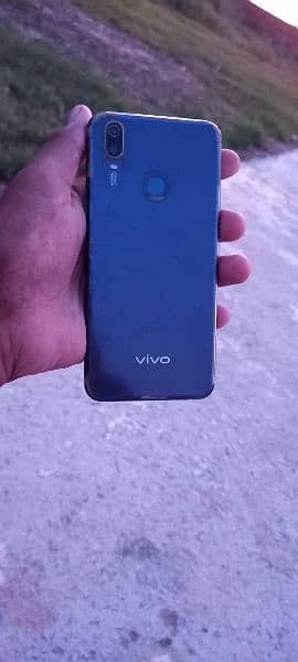 Vivo Y11 1