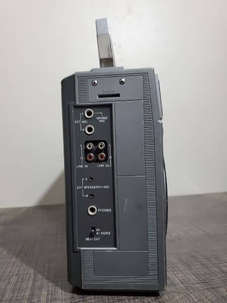 jvc tape recorder with 5 band radio FM MW SW1 SW2 SW3 4