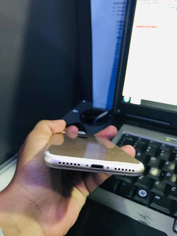 Iphone 7,  32 gb ,  PTA aprroved 5