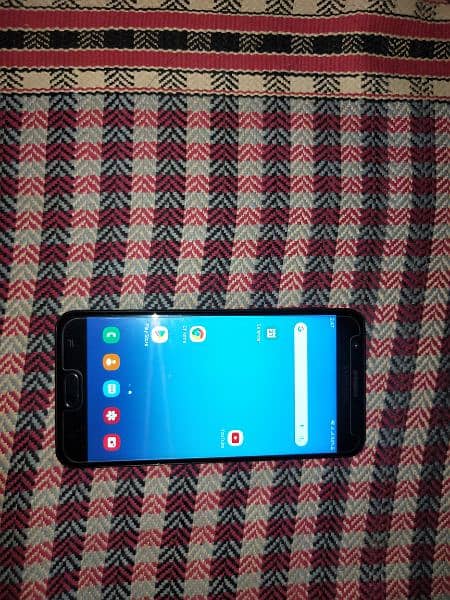 Samsung Galaxy j7 prime2 9.5/10 condition offcially PTA prove. read all 2