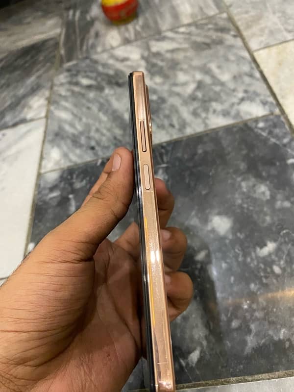 vivo y28 in new condition 3