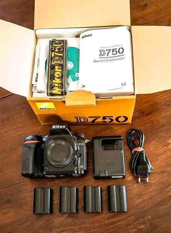 DSLR Nikon  Canon cameray  with full Box 6