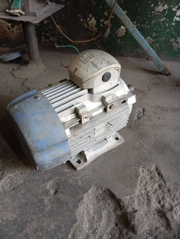 3 Phase motor 3HP 1400 RPM 0