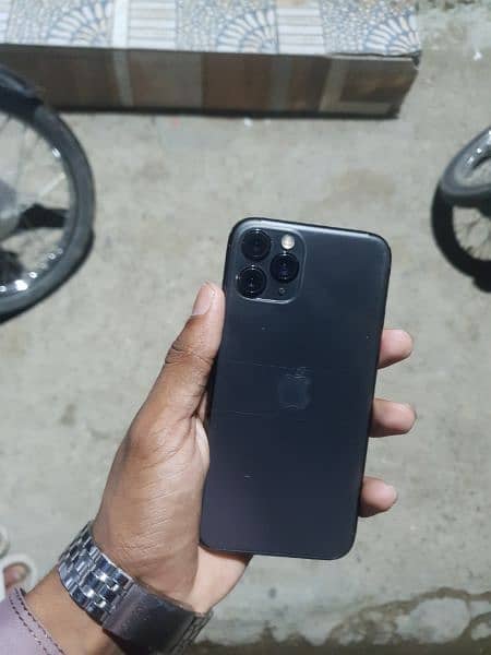 iPhone 11 pro 2