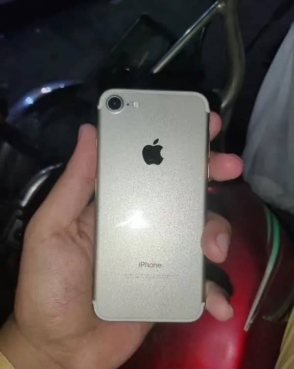 iPhone 7 10/7 pta approved 32 GbBattery100 5