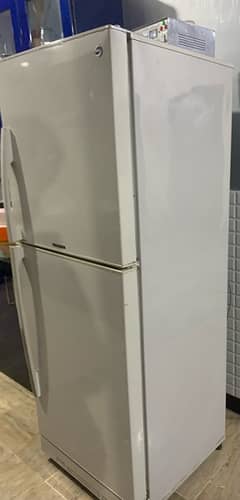 Pre owned pel refrigerator for sale