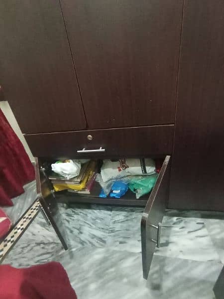 Clothes Almari,,Dressing Table Double Bed for Sale 5