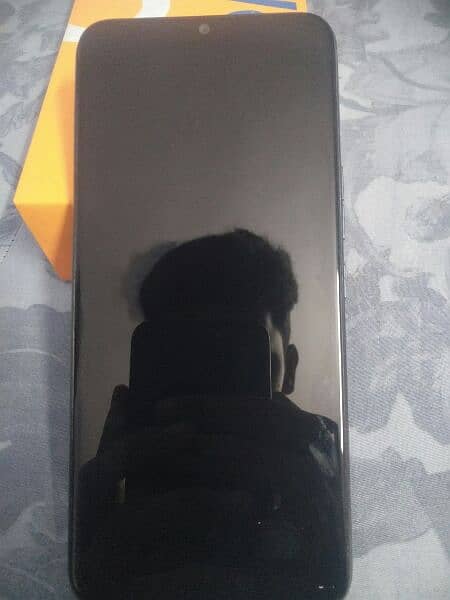 Tecno Spark 8C 128+4 GB with box and charger (Exchange possible) 2