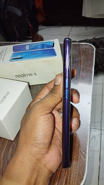 realme 5 for sale 4