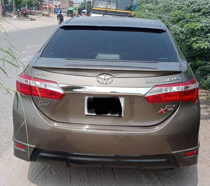 Toyota Altis Grande 2015 0