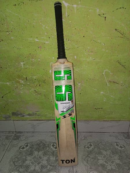 cricket kit :. contact wahtsapp 0.3. 1.3. 2.1. 6.2.1.9. 4 1