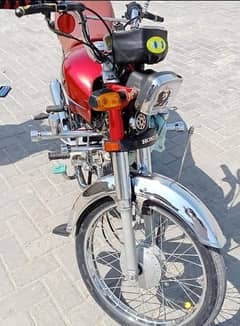 Honda CD 70 for sale Call my WhatsApp number 03278727461