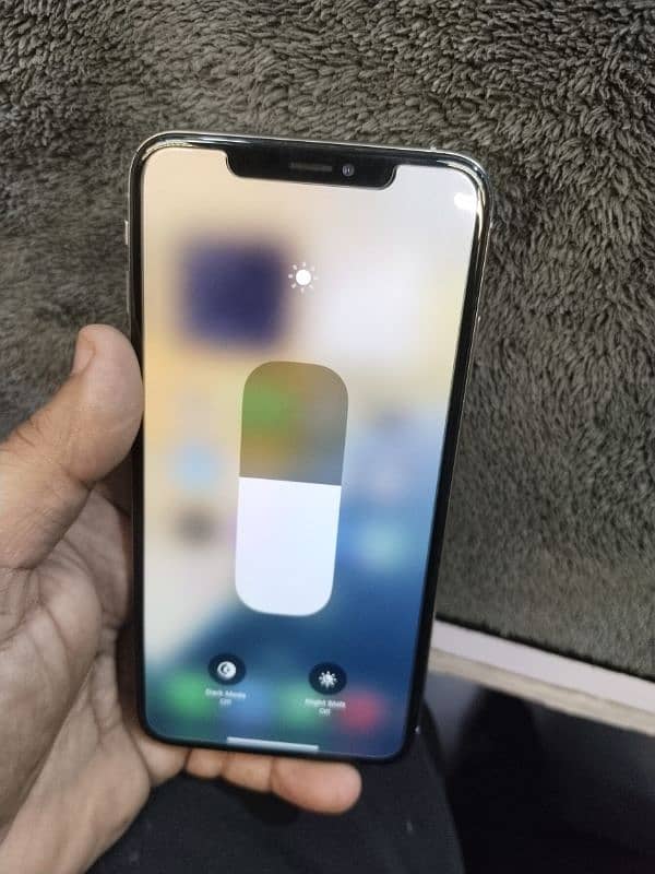 Iphone xs max 256 GB Single sim PTA Approved 7