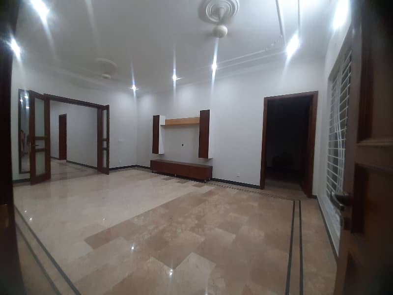 1 Kanal Brand New Open Basement Available For Rent 10