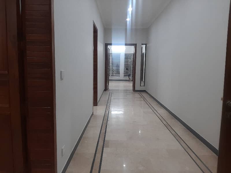 1 Kanal Brand New Open Basement Available For Rent 27