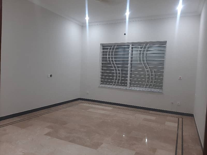 1 Kanal Brand New Open Basement Available For Rent 28