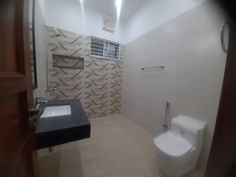 1 Kanal Brand New Open Basement Available For Rent 29