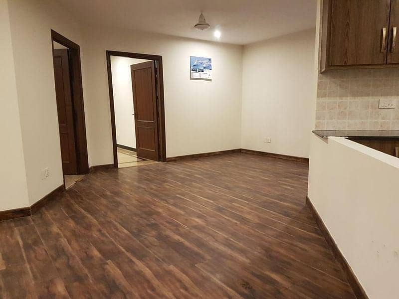 3 Bed Ground Floor Corner Apartment Available For Sale 4