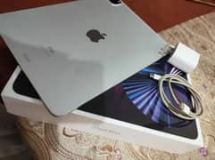 iPad Pro M1 Chip 128GB =  Watsapp. 03274706406