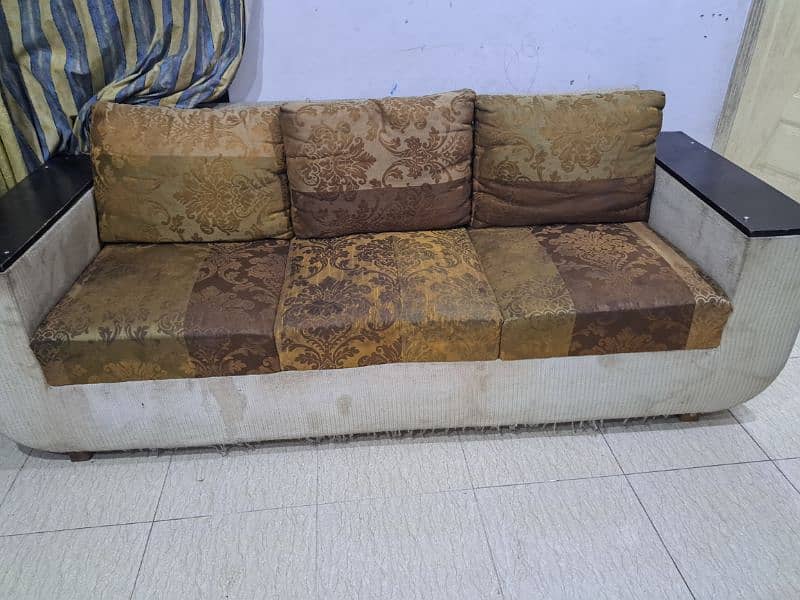 Sofa 6 Seater 1