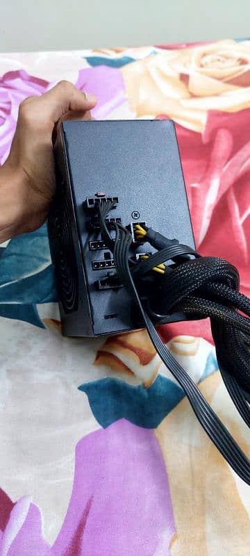 Corsair Hx 620 w semi modular Gaming power supply 5