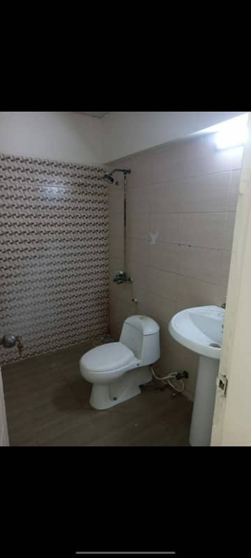 2 BED DD FLAT FOR RENT IN GULSHAN-E-IQBAL 13 D/3 3