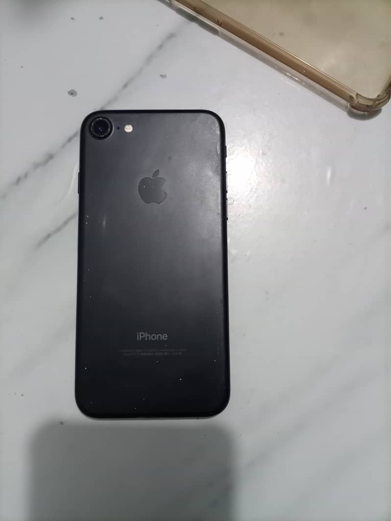 Iphone 7 (Non PTA) All ok 8/10 2