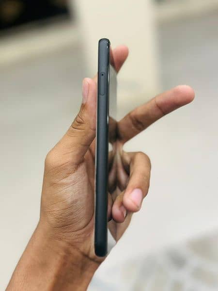 Google Pixel 4 (6/64) 4