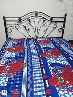 iron bed queen size with foam mattress