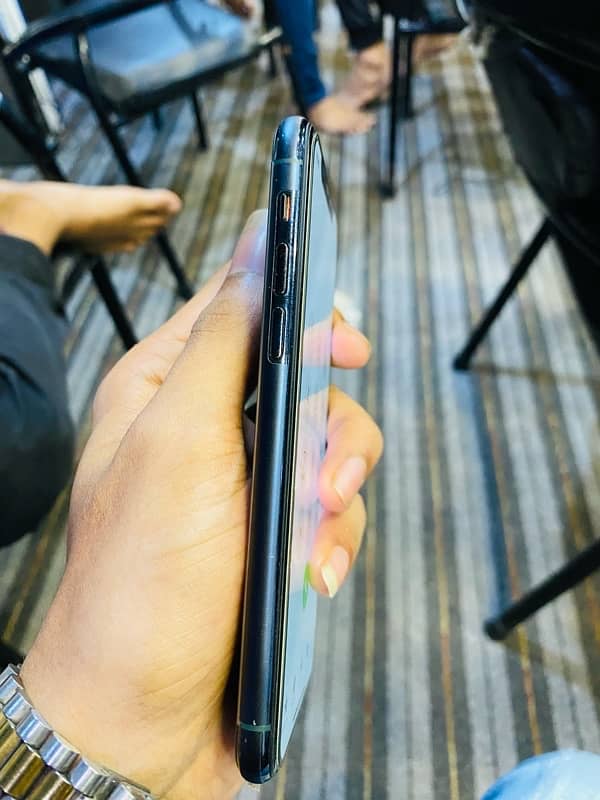 IPhone 11pro | 256GB | Non PTA | Factory Unlock 6