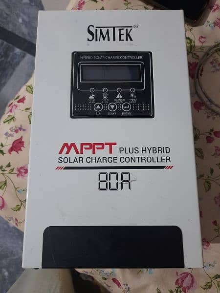 Simtek 80Ampere Mppt Charge Controller (hybrid) 1