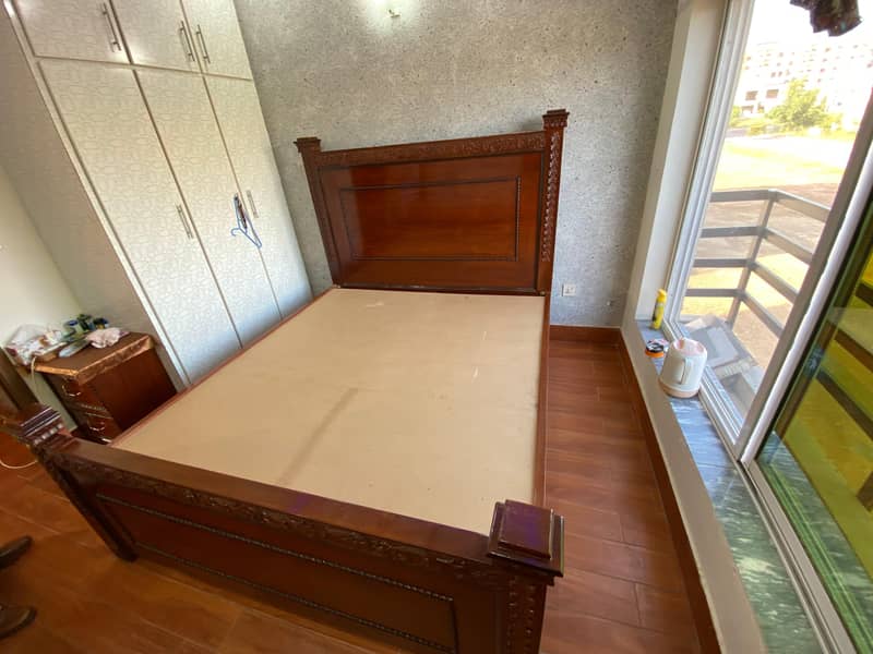 "King Size Sheesham(Taali) Wood Bed for Sale" 5