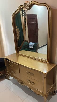 dressing table with mirror