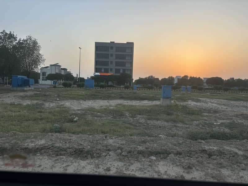 DHA RAHABR 4.5 MARLA COMMERCIAL PLOT DIRECT ONWER IS AVAILABLE FOR SALE 5