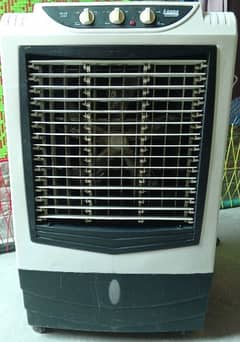 izone aircooler 10/10 condition heavy throw