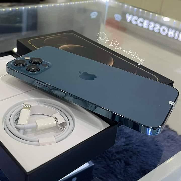 i Phone 8plus, 11,12,13,14,15 pro max on instalment Whatsap 3267157891 7