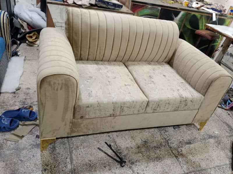 Brand new deasion 2 seater sofa 4