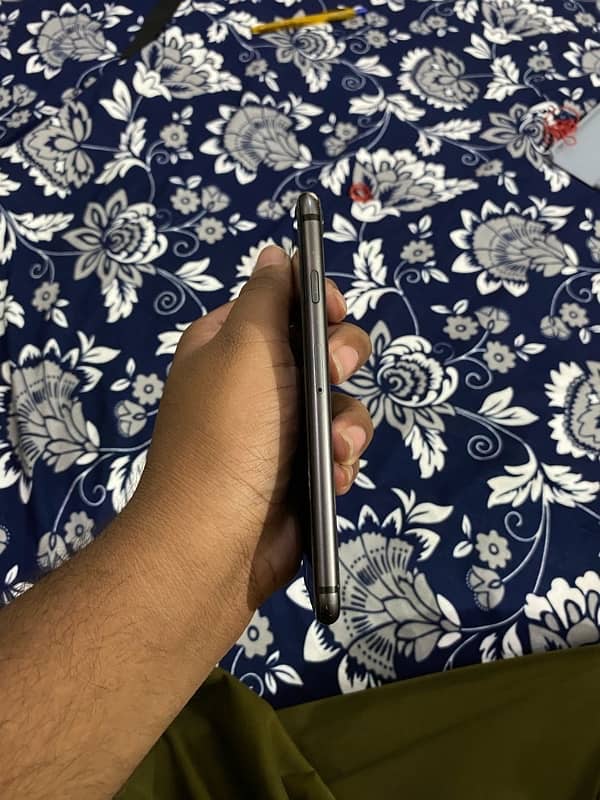 IPhone 8 256Gb PTA proved 1