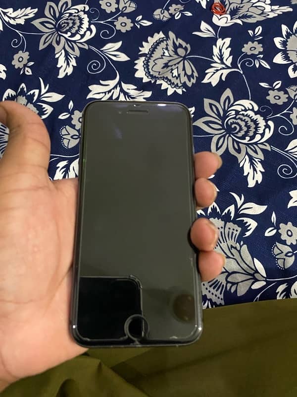 IPhone 8 256Gb PTA proved 5