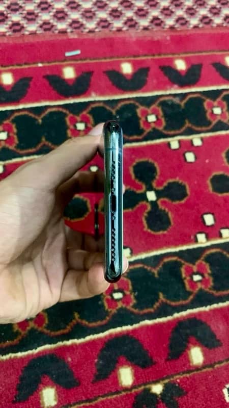 iPhone 11 Pro Max / waterproof/ 512gb / Non PTA (not Jv) 2