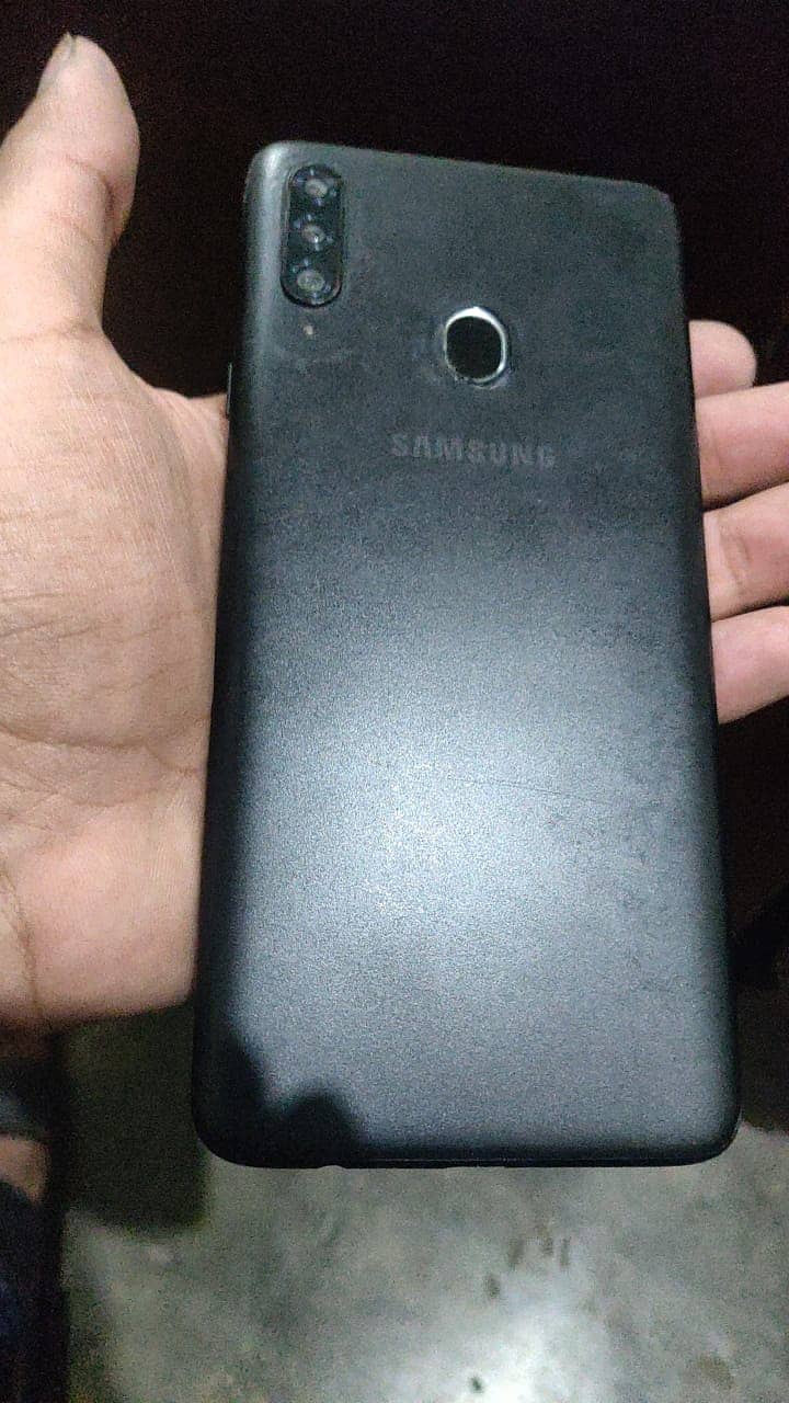 SAMSUNG A20s 3GB Ram 32Gb memory 3