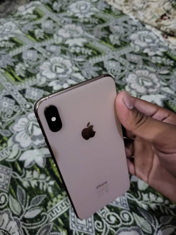 i phone xsmax 256 gb pta approved 0