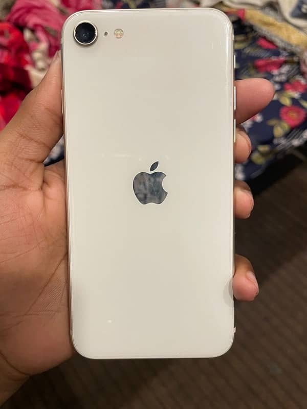 iphone SE 2022 3rd gen 3