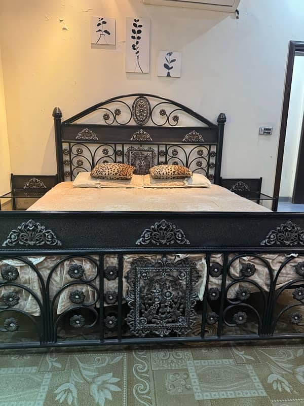 iron double bed 2