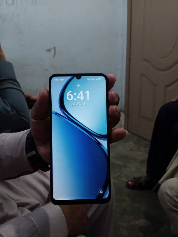 Realme C63 8 GB RAM 128 GB ROM 5